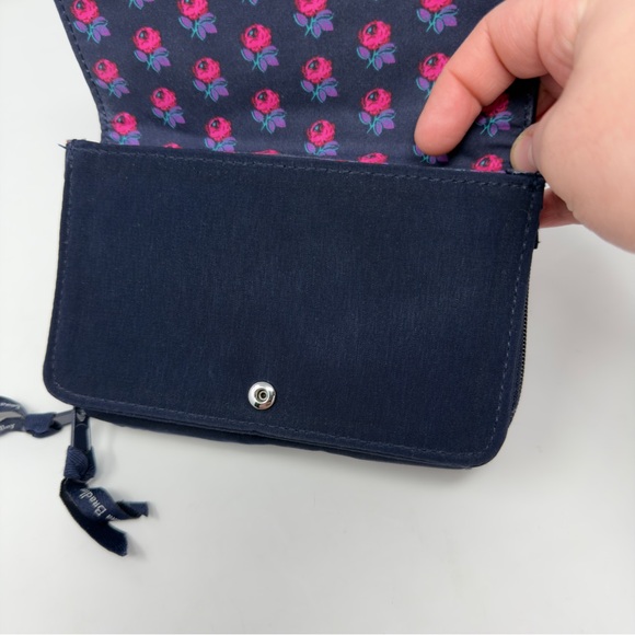 Vera Bradley Quilted RFID All-In-One Wallet Navy Blue Quilted Floral NO STRAP - Picture 14 of 16